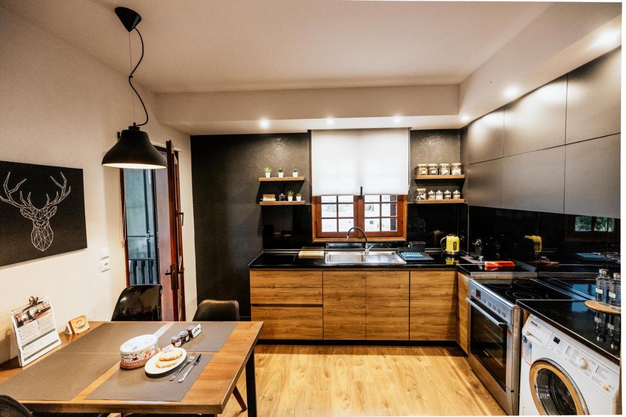 Fort D-Val Luxurious Apartment Ángistron エクステリア 写真