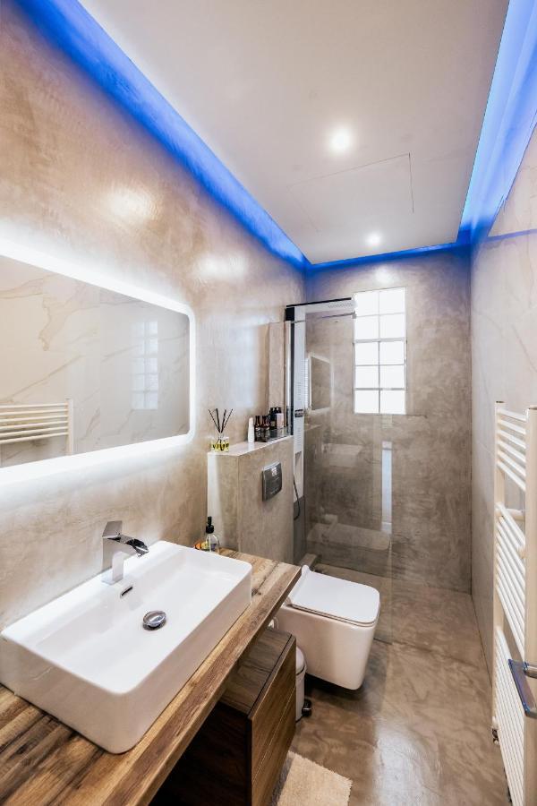 Fort D-Val Luxurious Apartment Ángistron エクステリア 写真