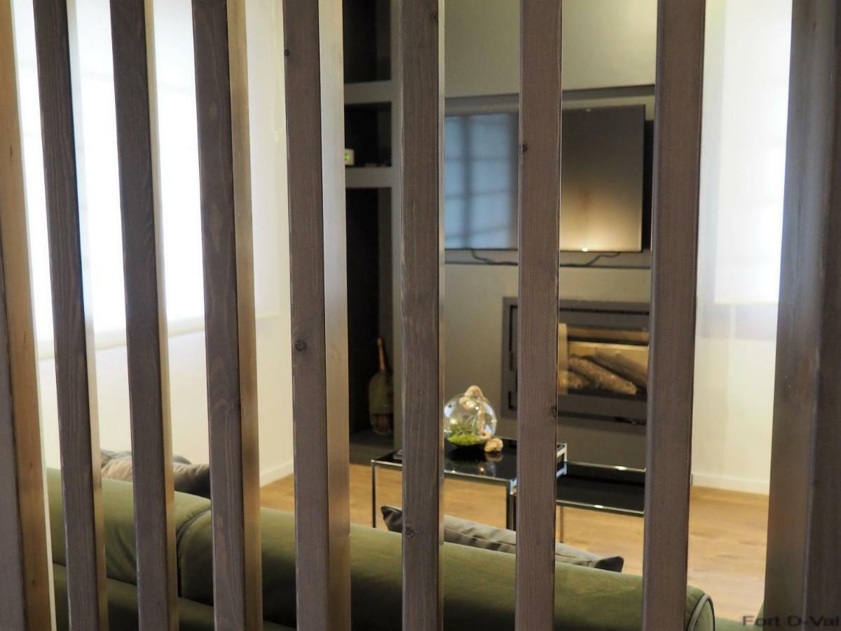 Fort D-Val Luxurious Apartment Ángistron エクステリア 写真